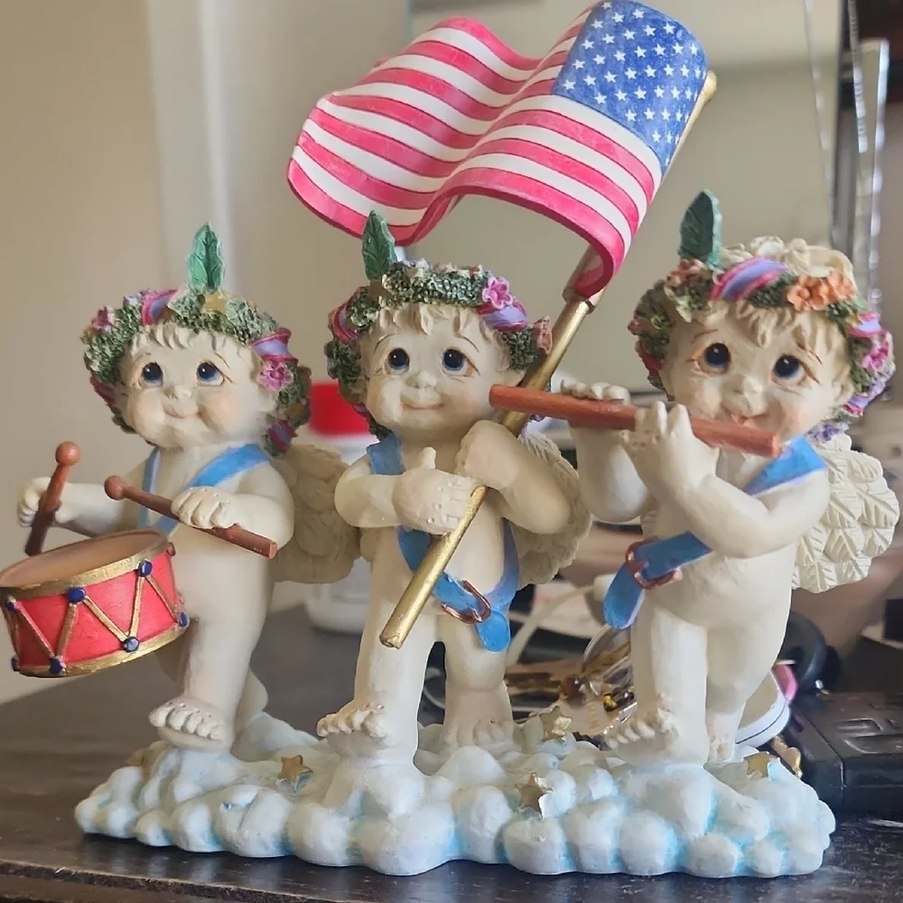 Vintage Dreamsicles Patriotic Angel Figurine American Flag